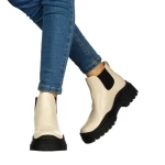 Дамски боти Carty бежови