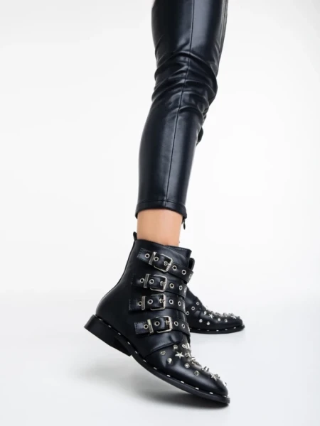 Дамски боти  черни  от еко кожа  Susanita