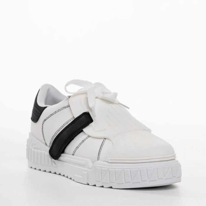 Мъжки спортни обувки Lerond бели с черно