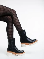 Дамски чизми  черни  от еко кожа  Chichi