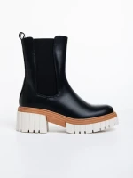Дамски чизми  черни  от еко кожа  Chichi