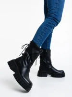 Дамски чизми черни от еко кожа Kanchana