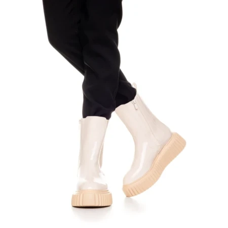 Дамски чизми Kerin бежови