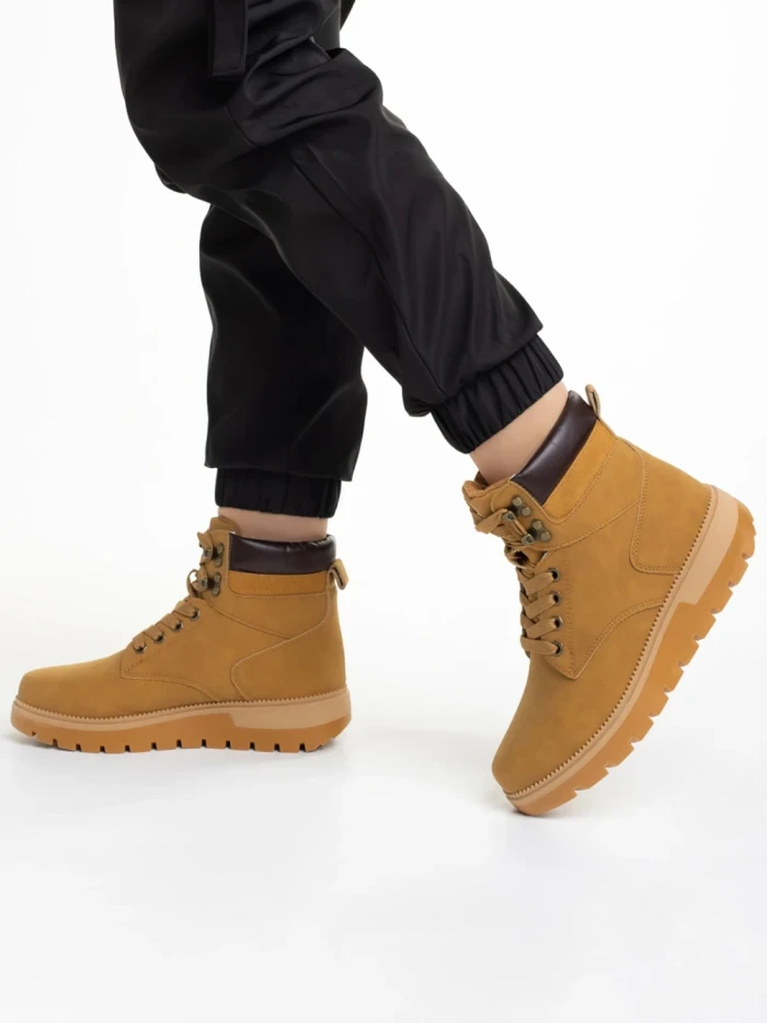 Дамски боти  камел  от еко кожа  Marla