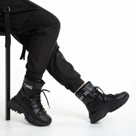 Дамски чизми черни  от еко кожа  Valera