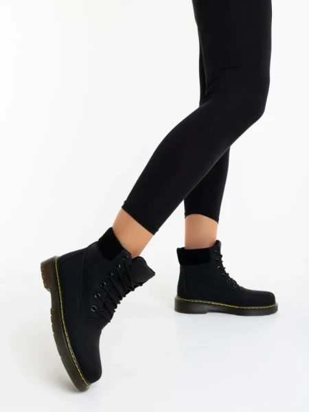 Дамски боти черни от екологична кожа и текстилен материал Olena