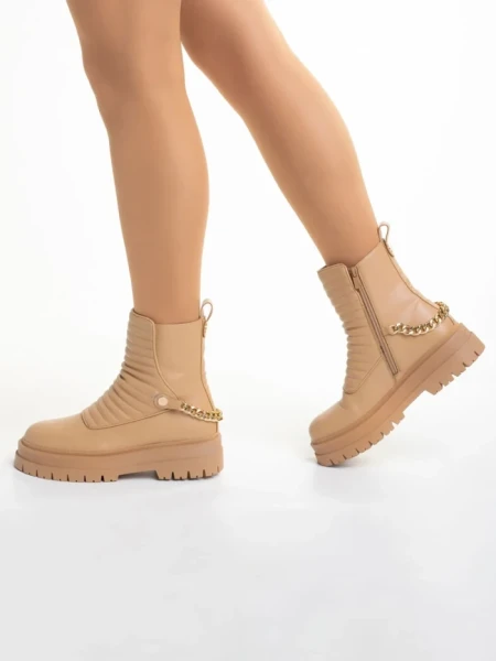 Дамски чизми  Resca бежови