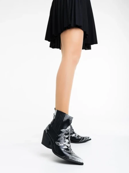 Дамски боти черни от еко кожа Mychal