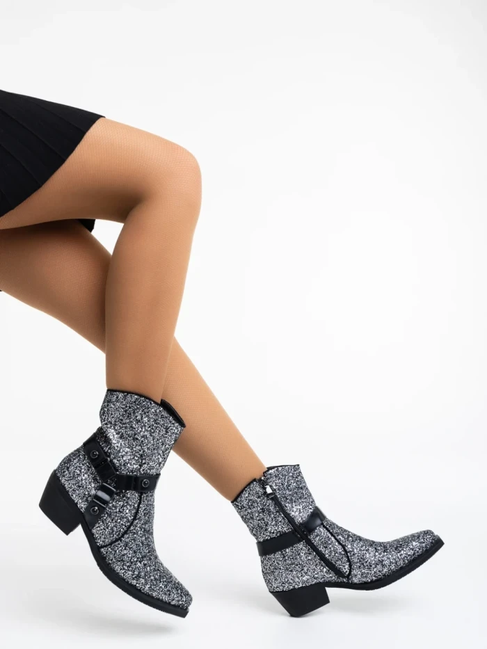 Дамски боти черни от текстилен материал Romey