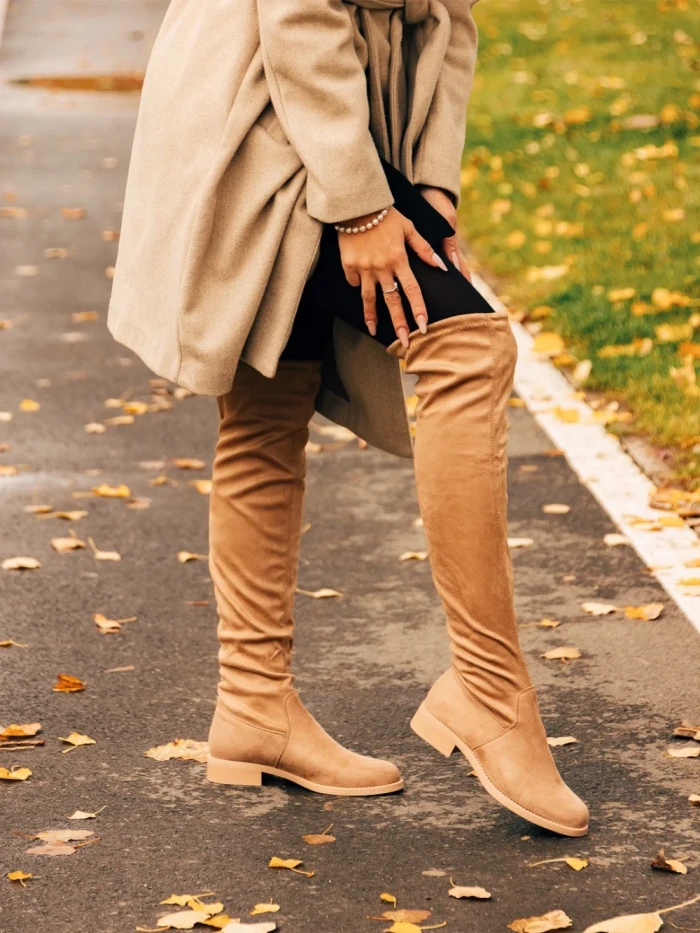 Дамски чизми бежови от текстилен материал Verria