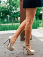 Дамски обувки златисти с ток от еко кожа лачена Evanthia