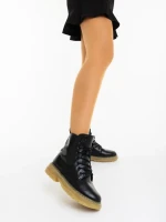 Дамски черни боти Fincera от екологична кожа