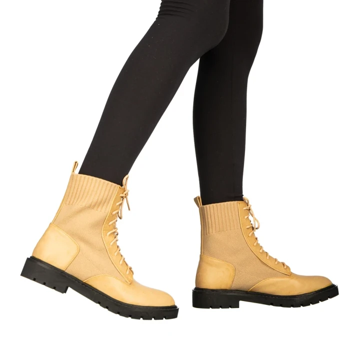 Дамски боти Merria бежови