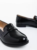 Дамски мокасини черни  от екологична кожа лачена  Taylar