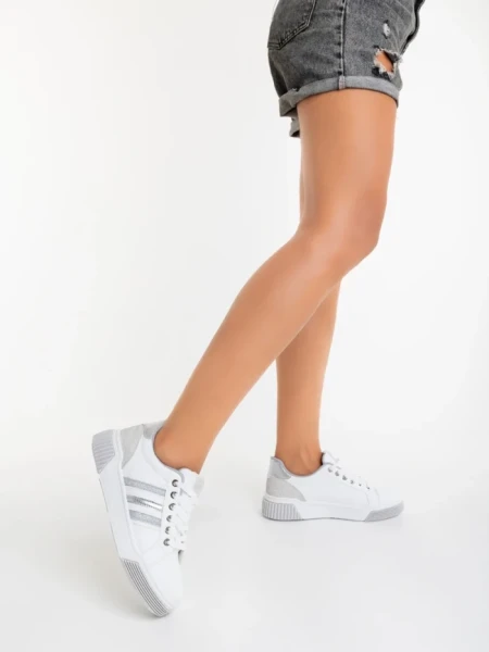 Дамски спортни обувки бели от екологична кожа Pricilla