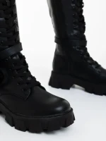 Дамски чизми черни от екологична кожа Caraveni