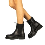 Дамски чизми Erigo черни