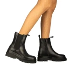 Дамски чизми Erigo черни