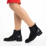 Дамски боти  черни  от еко кожа  Daviana