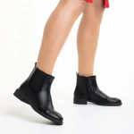 Дамски боти  черни  от еко кожа  Daviana