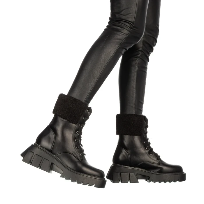 Дамски боти Erola черни