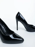 Дамски обувки с ток черни от екологична лачена кожа Rhoda