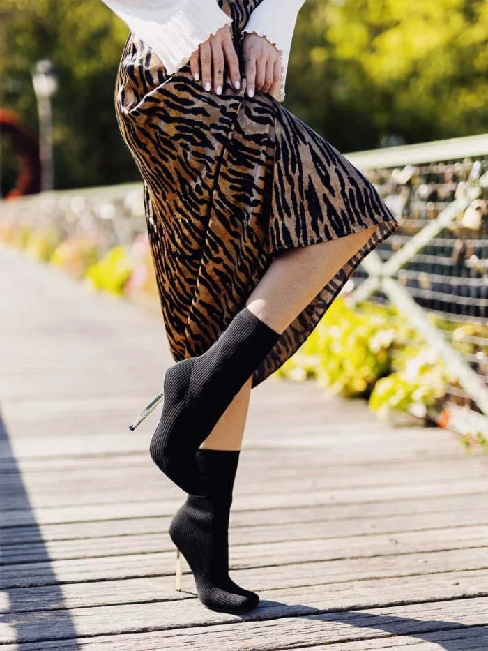 Дамски боти  черни от текстилен материал  Camari