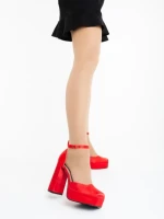 Дамски обувки с ток червени от текстилен материал Brilia