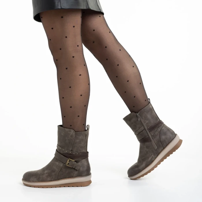 Дамски чизми  бежови  от еко кожа  Detria