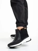 Дамски боти  черни  от еко кожа  Golda