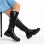 Дамски чизми  черни  от еко кожа  Darinda