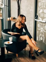 Дамски обувки с ток черни от текстилен материал Regena