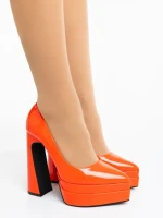Дамски обувки с ток оранжеви от екологична лачена кожа Dazani