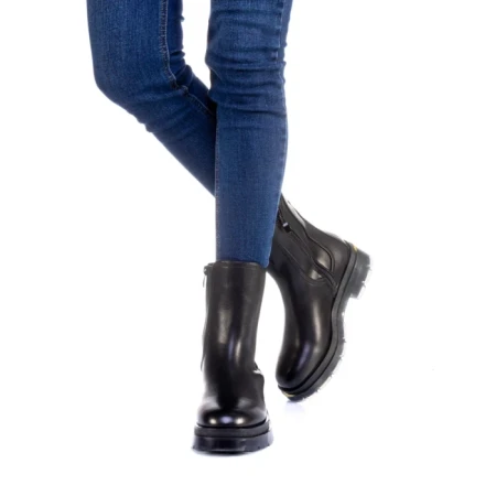 Дамски чизми Toffy черни