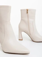 Дамски боти бежови от екологична кожа Terazia