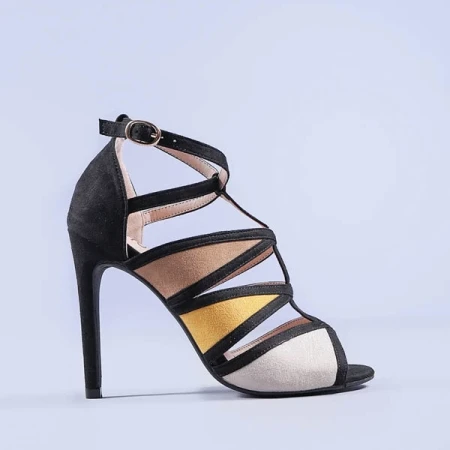 Дамски сандали Iliana бежови