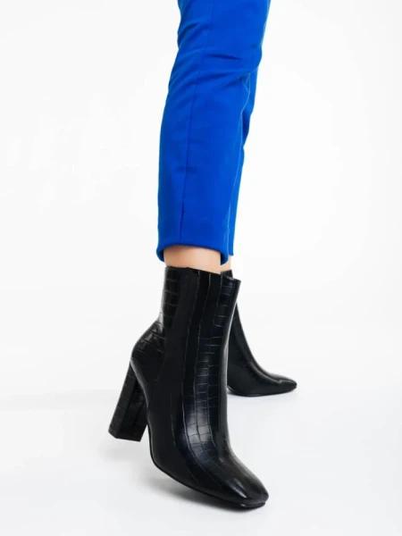 Дамски боти черни от екологична кожа Beter