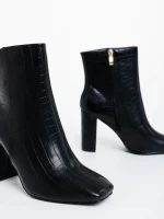 Дамски боти черни от екологична кожа Beter