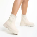 Дамски боти бежови  от еко кожа  Delma