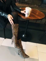 Дамски чизми бежови с черно от текстилен материал Ernestine