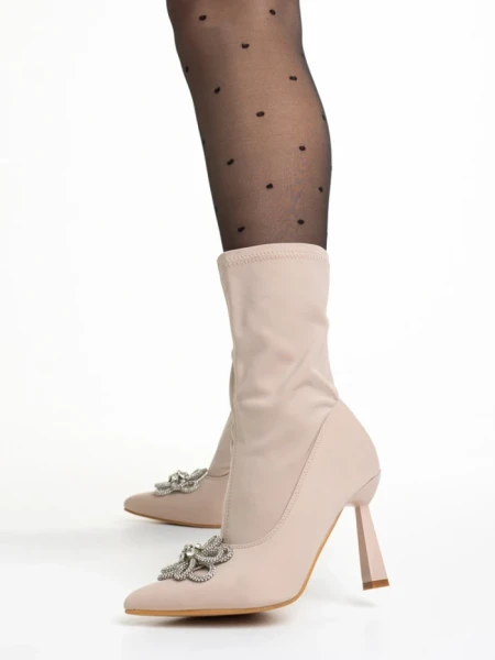 Дамски боти  бежови  от текстилен материал  Yarely