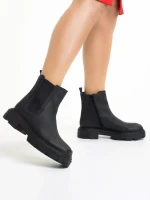 Дамски боти  черни  от еко кожа  Alodie
