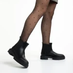 Дамски боти  черни  от еко кожа  Amorina