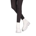 Дамски спортни обувки  Triza  бели