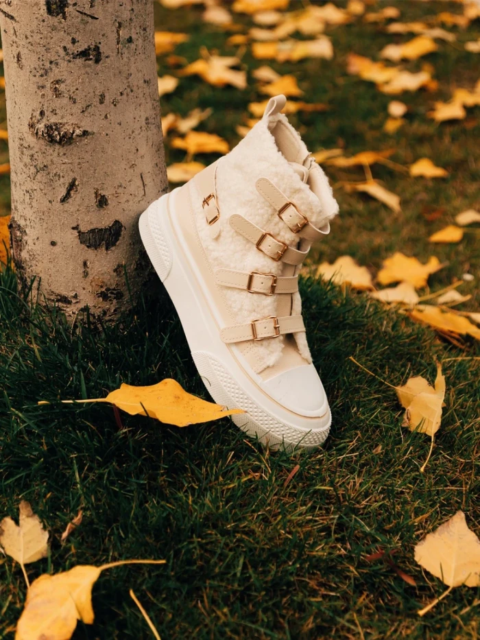 Дамски боти бежови от текстилен материал Meldona