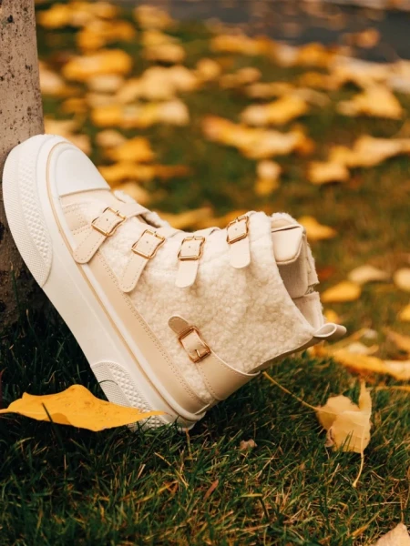 Дамски боти бежови от текстилен материал Meldona