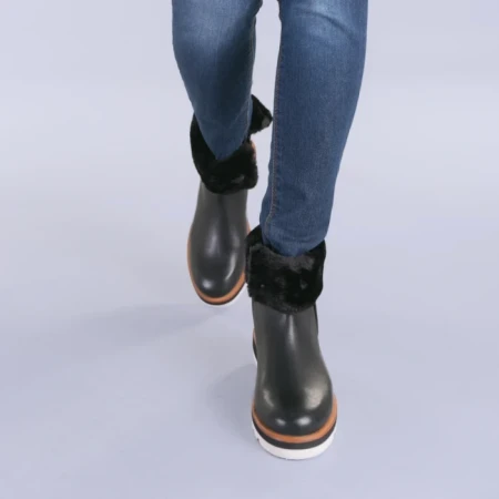 Чизми от естествена кожа Opera черни