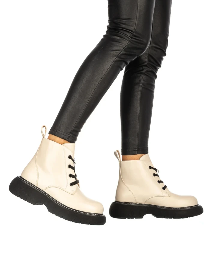 Дамски боти Oveda бежови