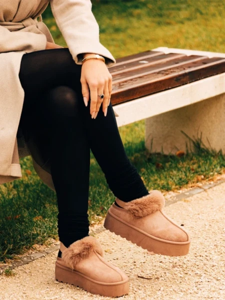 Дамски чехли тъмнобежови от текстилен материал Temaria