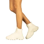 Дамски боти Jolia бели